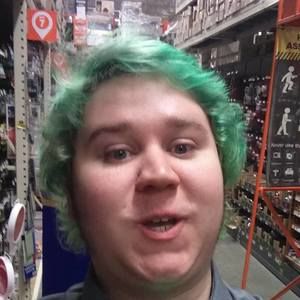 Meet your Posher, Ethan